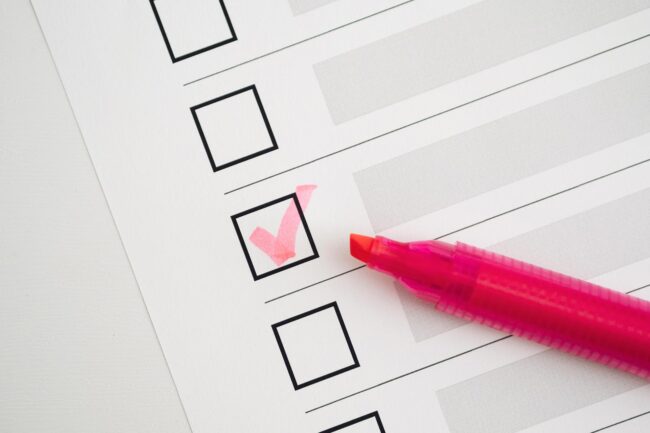 poso-simantiki-einai-i-sosti-chrisi-tis-therapeias-stin-atopiki-dermatitida